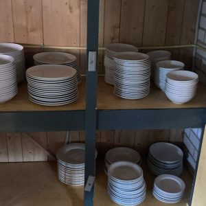 WhatsApp 2024-09-19 servies Kraaienest aangevuld